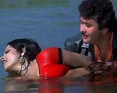 Hot Yesteryear actress Rekha Ganeshan wet