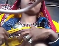 Indian village girl show boobs