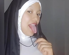 SOR RITA masturbates for you, with her great dildo until she drips around her pussy